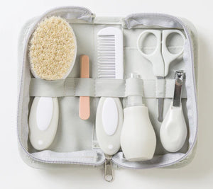 Saro Grooming Kit