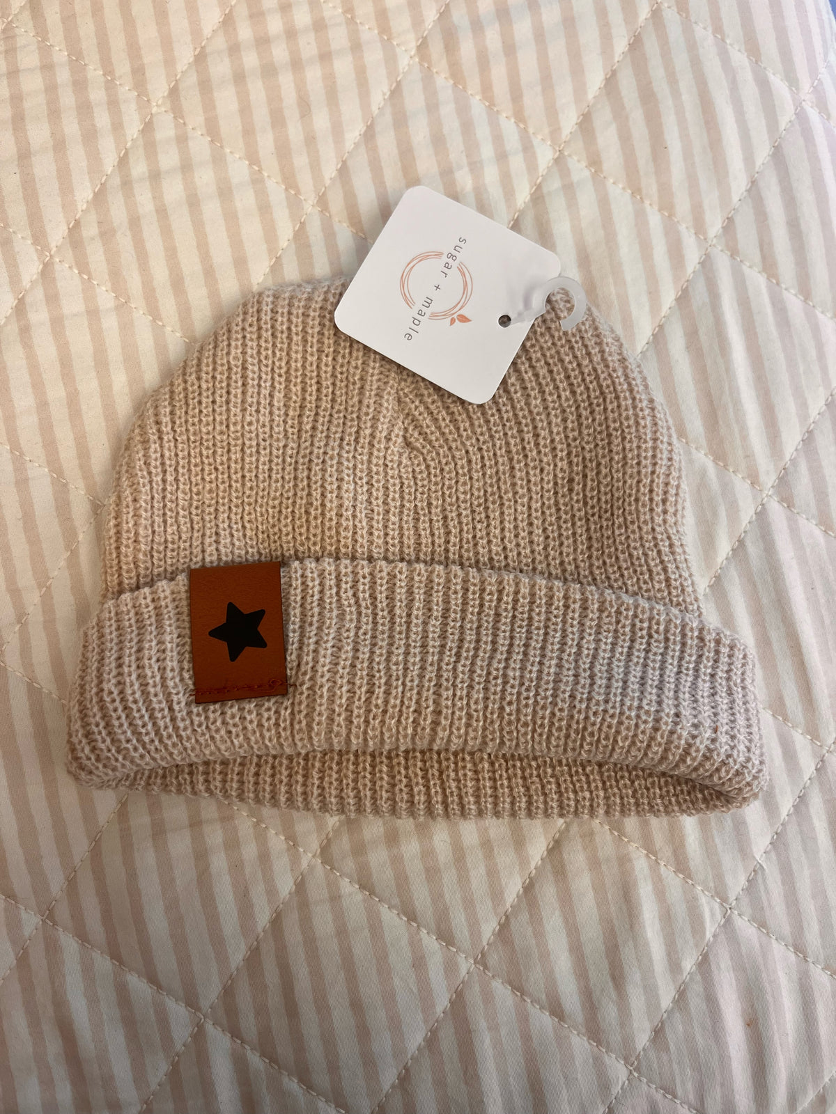 Sugar + Maple Beanie- Heathered Tan