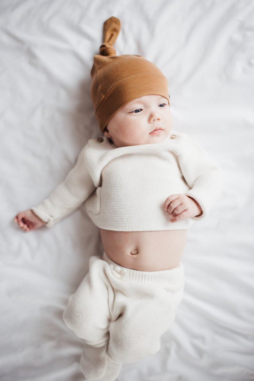 Copper Pearl Top Knot Hat - Camel