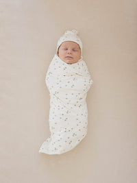 Quincy Mae Swaddle Blanket - Irvory