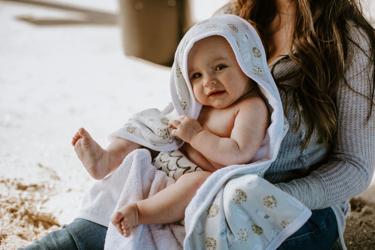 Copper Pearl Premium Knit Hooded Towel - Chip