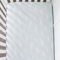 Saranoni Cotton Muslin Crib Sheet - Olive Branch